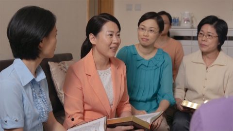 어린양의 발자취를 따르겠습니다